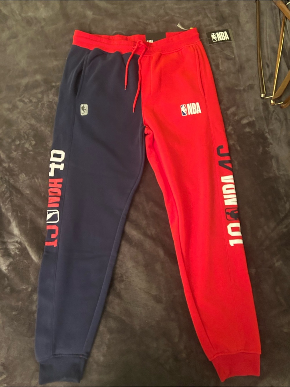 NWT NBA Heritage 1946 Red & Navy Two-Tone Men’s Jogger Sweatpants